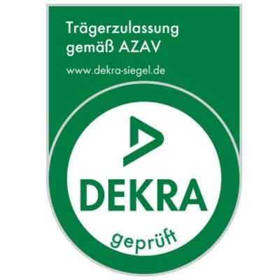 Dekra Logo AZAV Zulassung